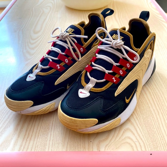 Women’s size 7.5 Nike 2k Zoom. Black/Gold/Red/White - Picture 1 of 3